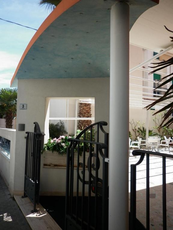 Hotel Cristall San Benedetto del Tronto Ngoại thất bức ảnh
