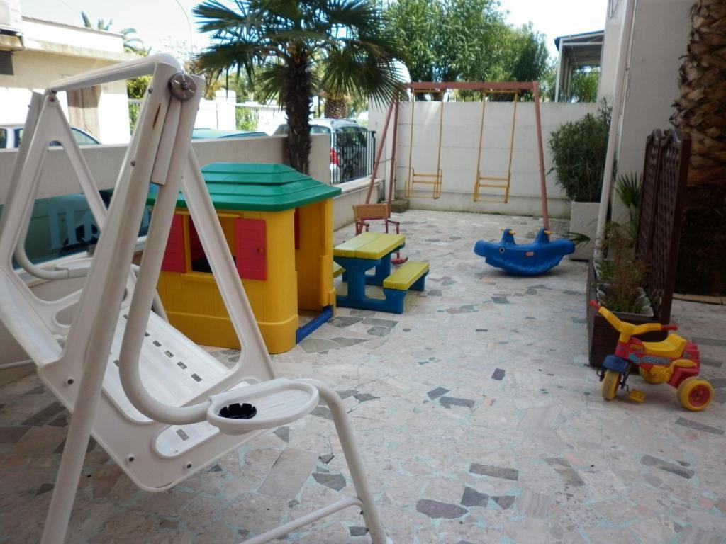 Hotel Cristall San Benedetto del Tronto Ngoại thất bức ảnh
