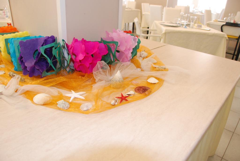 Hotel Cristall San Benedetto del Tronto Ngoại thất bức ảnh